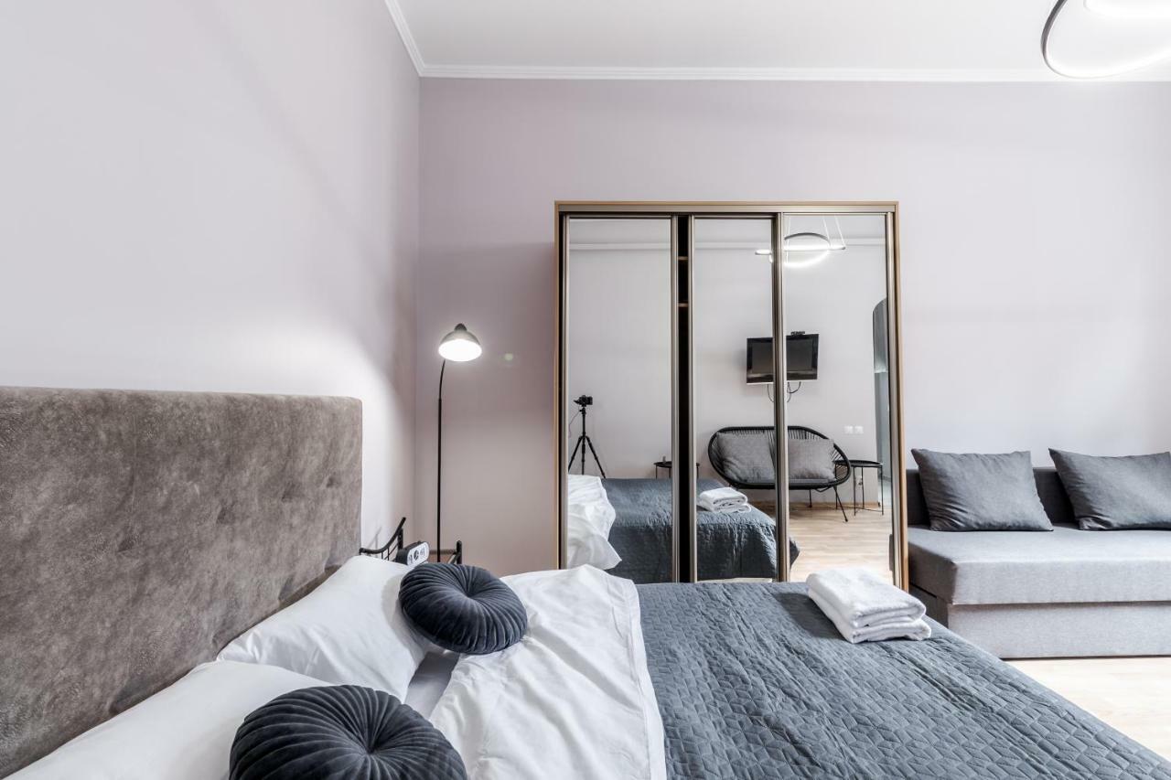 Midwheel Apartment 9 Lviv Exterior foto