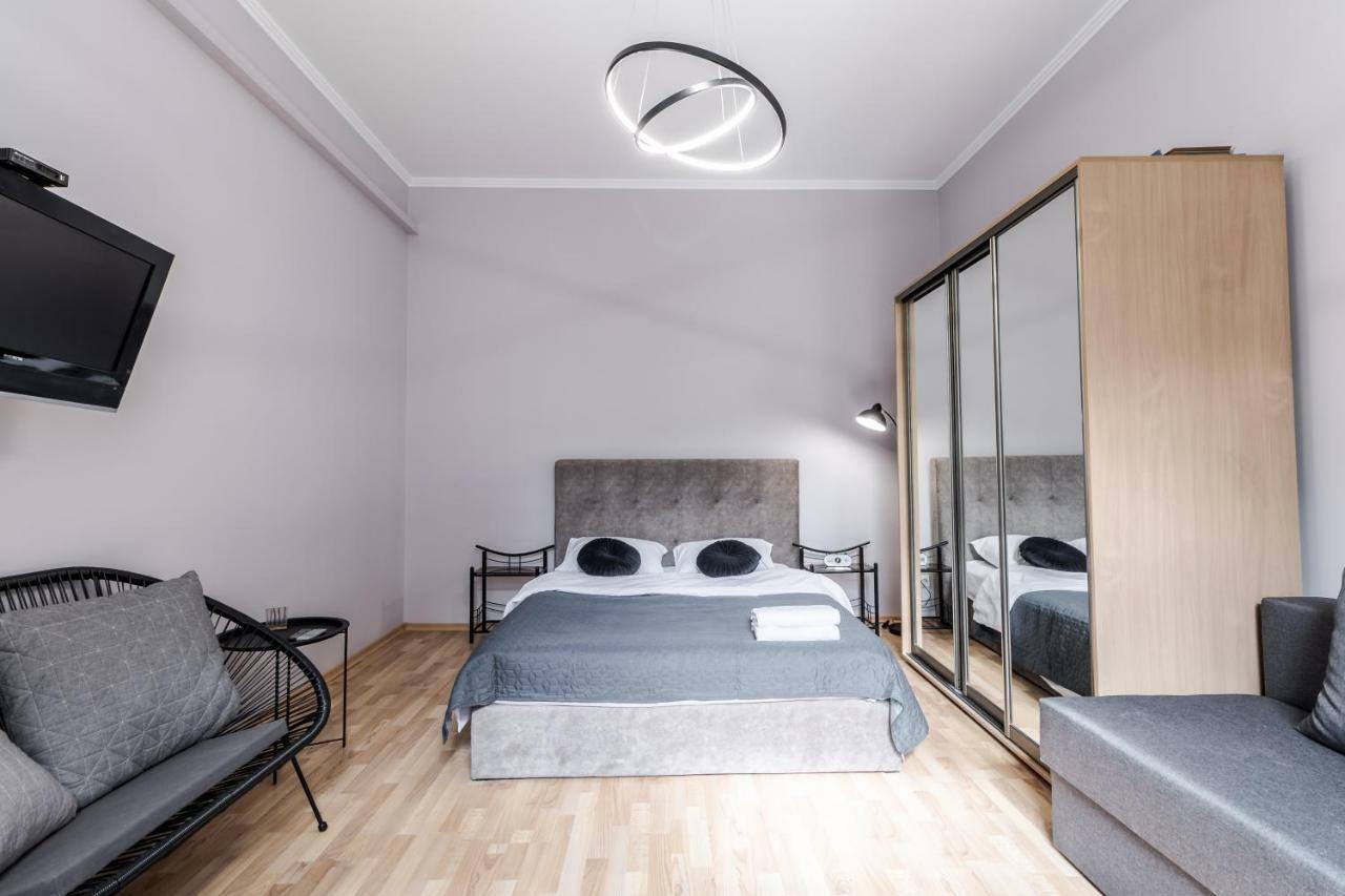 Midwheel Apartment 9 Lviv Exterior foto